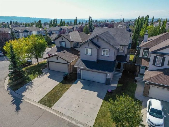 78 Tuscany Ridge Heights NW